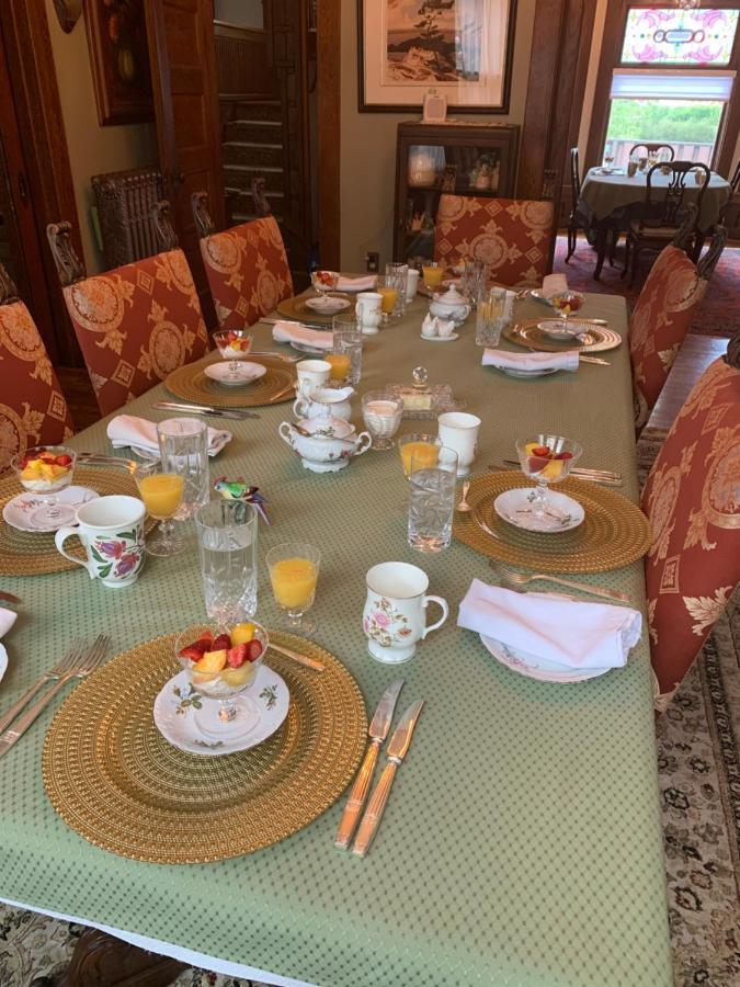 Green Oaks B&B Niagara-on-the-Lake ภายนอก รูปภาพ