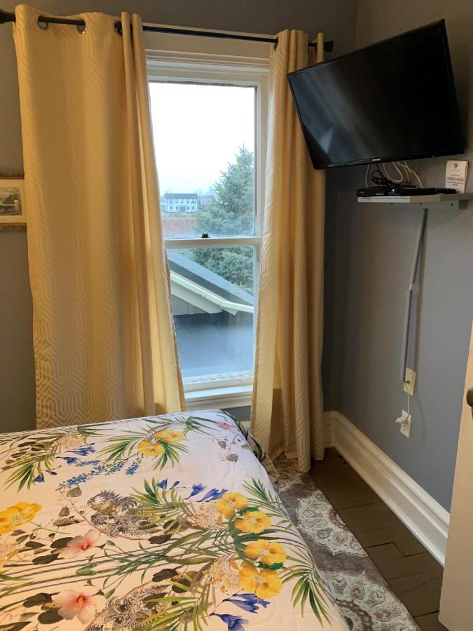 Green Oaks B&B Niagara-on-the-Lake ภายนอก รูปภาพ
