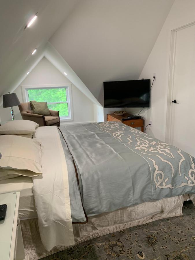 Green Oaks B&B Niagara-on-the-Lake ภายนอก รูปภาพ