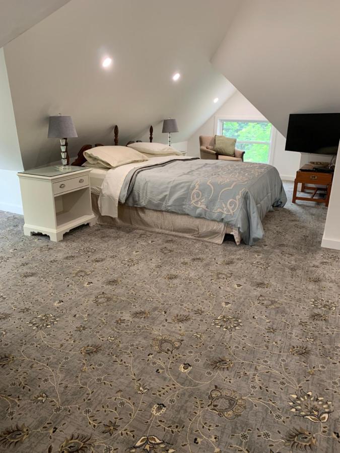 Green Oaks B&B Niagara-on-the-Lake ภายนอก รูปภาพ