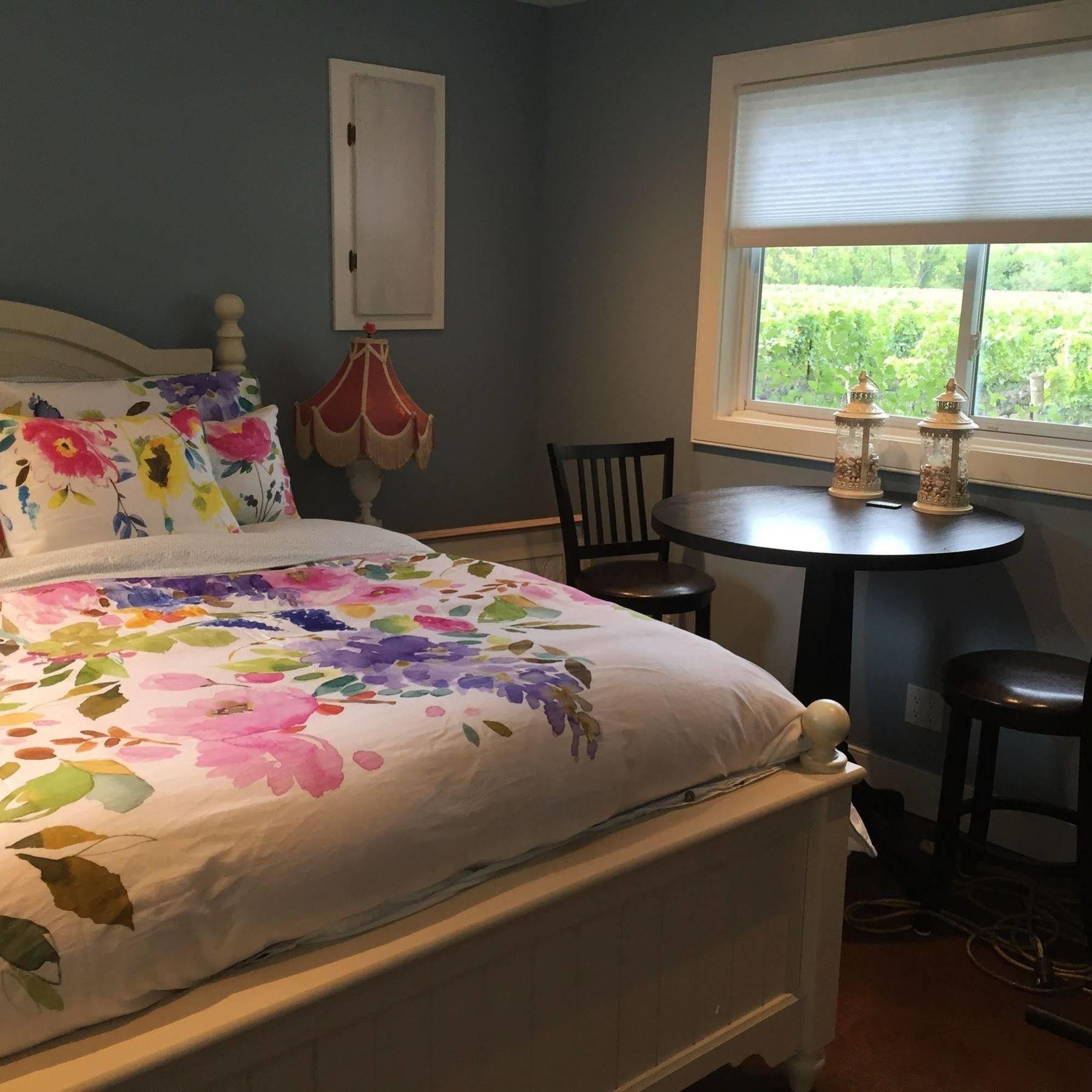 Green Oaks B&B Niagara-on-the-Lake ภายนอก รูปภาพ